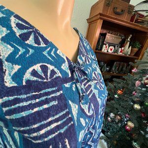 1960's Hawaiian ALU LOLE' Print Block Sleeveless Bark Cloth Dress